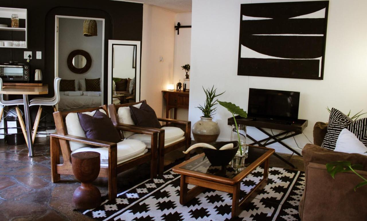 Alluring Self Catering 2 Bedroom Villa At Bokmakierie Villas Βίντχουκ Εξωτερικό φωτογραφία